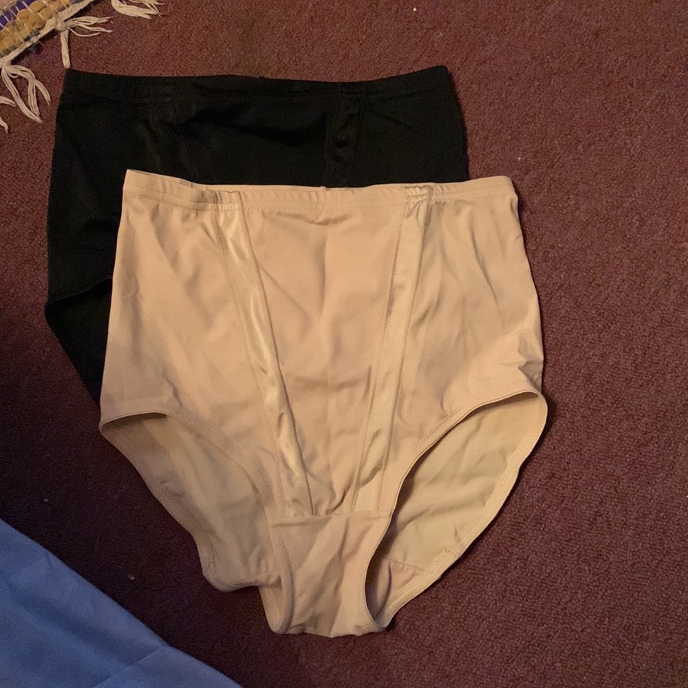 NWT Tummy Tuck Briefs